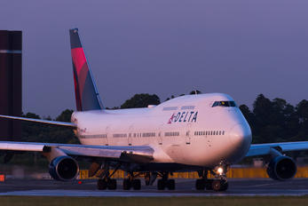 N667US - Delta Air Lines Boeing 747-400