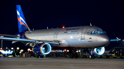VQ-BKU - Aeroflot Airbus A320