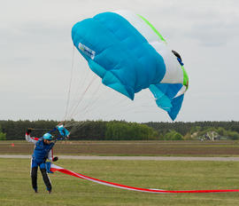 - - Private Parachute Parachutist