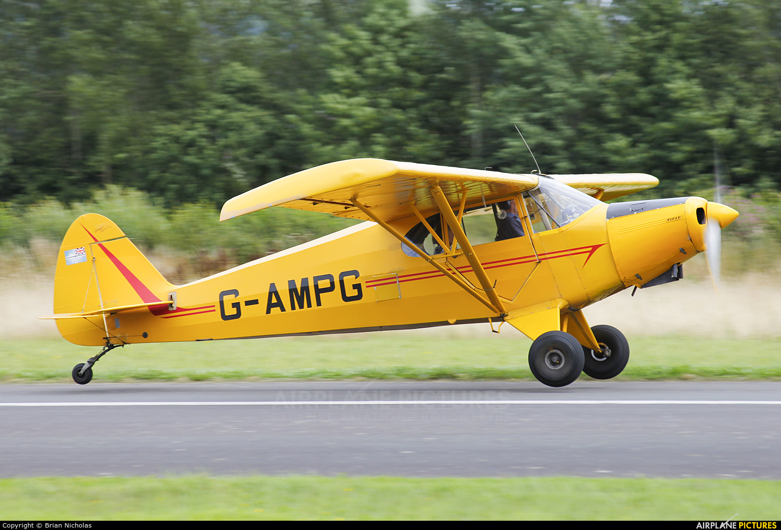 Private G-AMPG aircraft at Welshpool