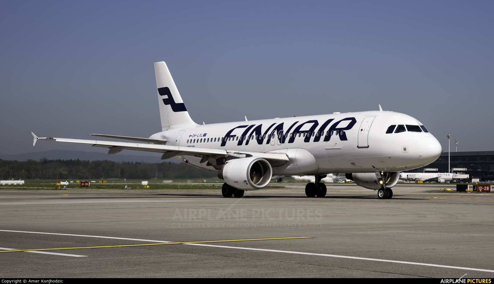 Finnair OH-LXL aircraft at Zurich