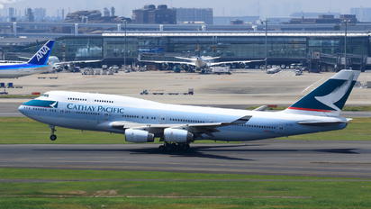B-HUI - Cathay Pacific Boeing 747-400