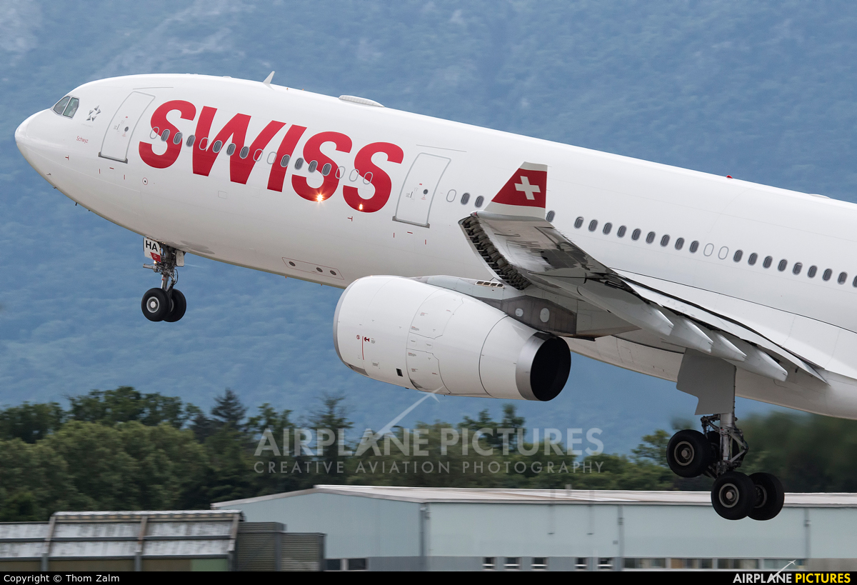 Swiss HB-JHA aircraft at Geneva Intl
