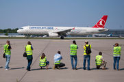 TC-JRV - Turkish Airlines Airbus A321 aircraft