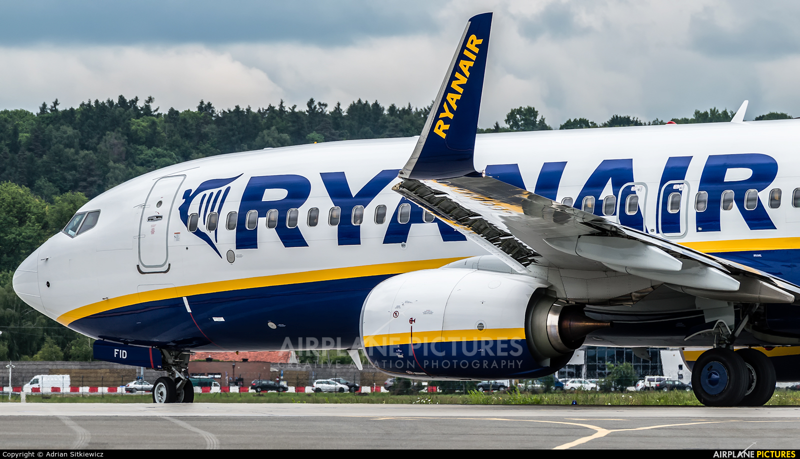Ryanair EI-FID aircraft at Kraków - John Paul II Intl