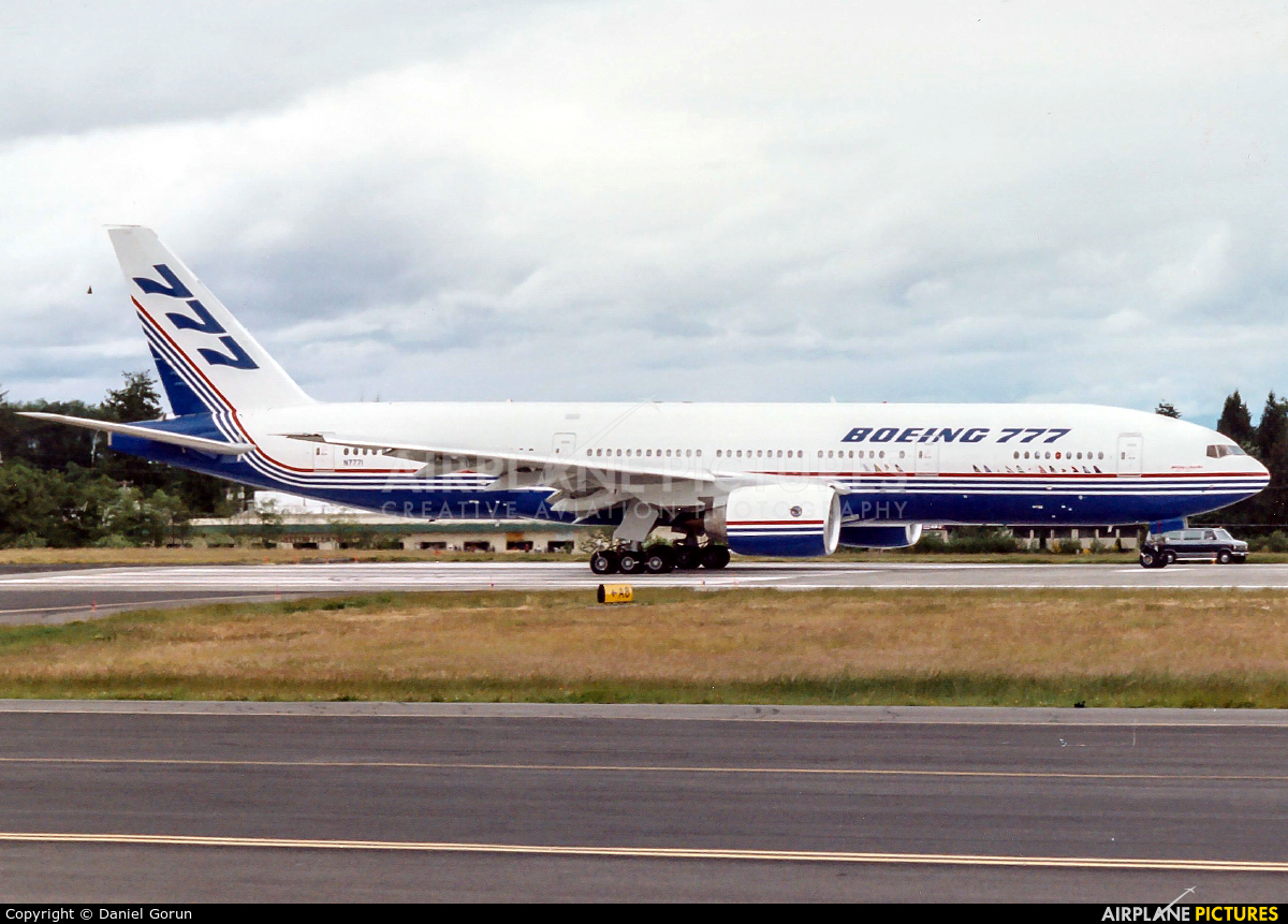 Boeing Company N7771 aircraft at Everett - Snohomish County / Paine Field