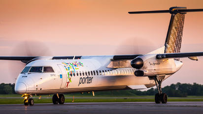 C-GKQF - Porter Airlines de Havilland Canada DHC-8-400Q / Bombardier Q400