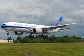 B-2026 - China Southern Cargo Boeing 777F