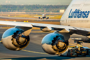 D-ABYF - Lufthansa Boeing 747-8