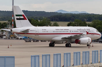 A6-ESH - United Arab Emirates - Government Airbus A319 CJ