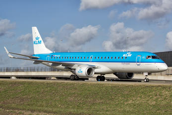 PH-EZZ - KLM Cityhopper Embraer ERJ-190 (190-100)