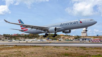 N275AY - American Airlines Airbus A330-300