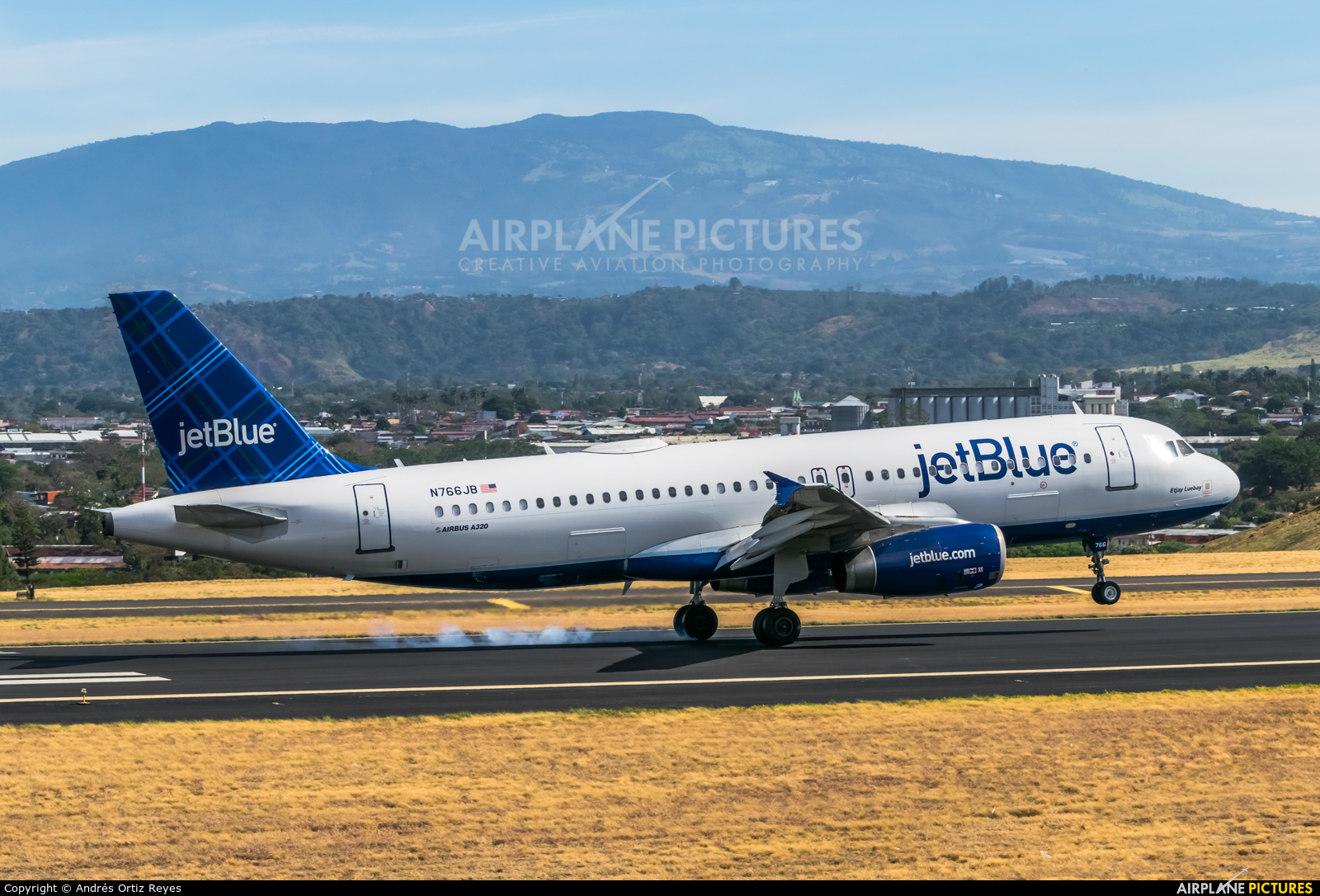 JetBlue Airways N766JB aircraft at San Jose - Juan Santamaría Intl