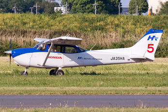 JA35HA - Honda Airways Cessna 172 Skyhawk (all models except RG)