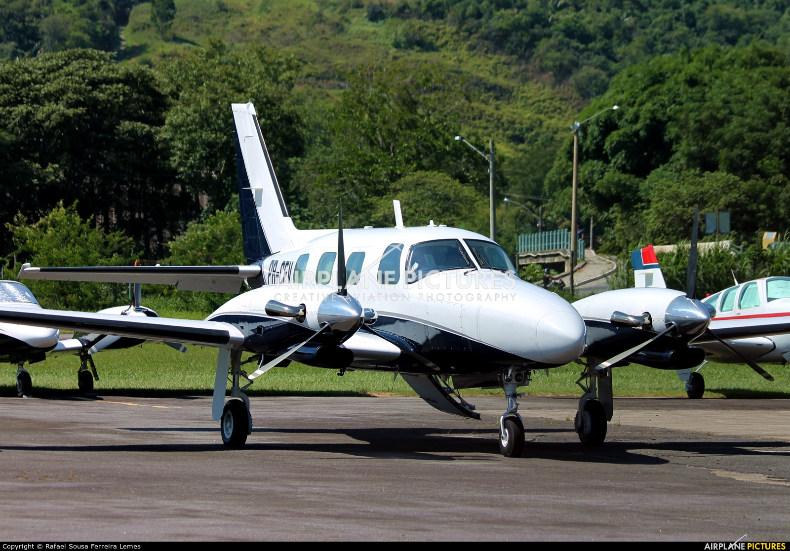 Private PR-CFV aircraft at Paraty, RJ