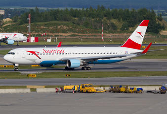 OE-LAE - Austrian Airlines/Arrows/Tyrolean Boeing 767-300ER