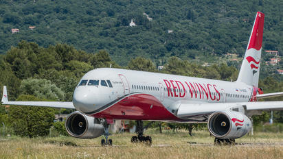 RA-64043 - Red Wings Tupolev Tu-204