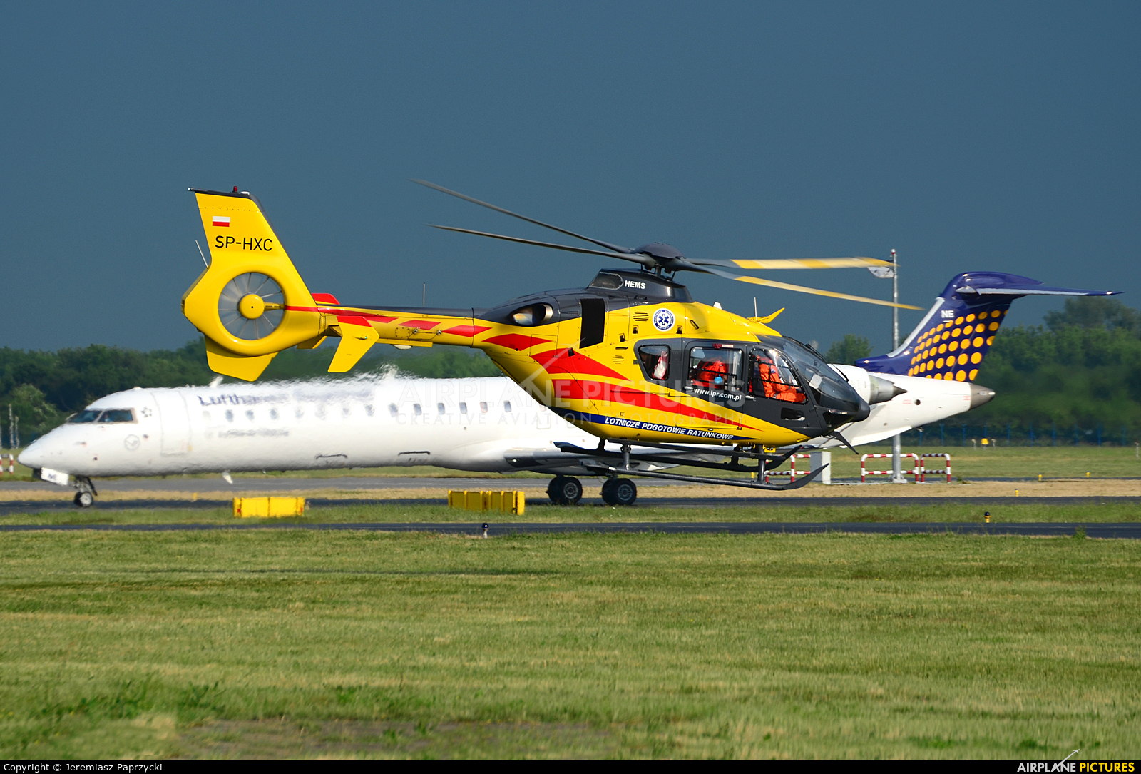 Polish Medical Air Rescue - Lotnicze Pogotowie Ratunkowe SP-HXC aircraft at Wrocław - Copernicus