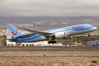 G-TUIH - Thomson/Thomsonfly Boeing 787-8 Dreamliner
