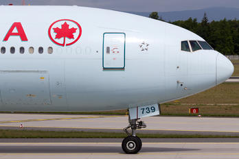 C-FRAM - Air Canada Boeing 777-300ER