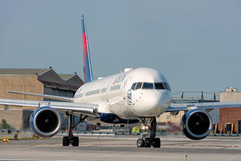 N709TW - Delta Air Lines Boeing 757-200