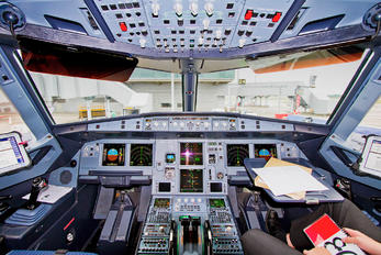 G-EZFM - easyJet Airbus A319