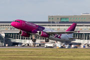 HA-LWL - Wizz Air Airbus A320 aircraft