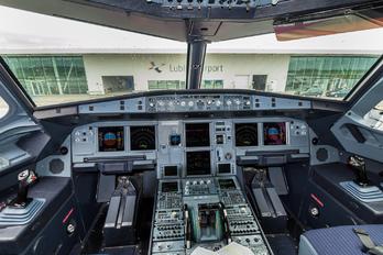 HA-LPT - Wizz Air Airbus A320