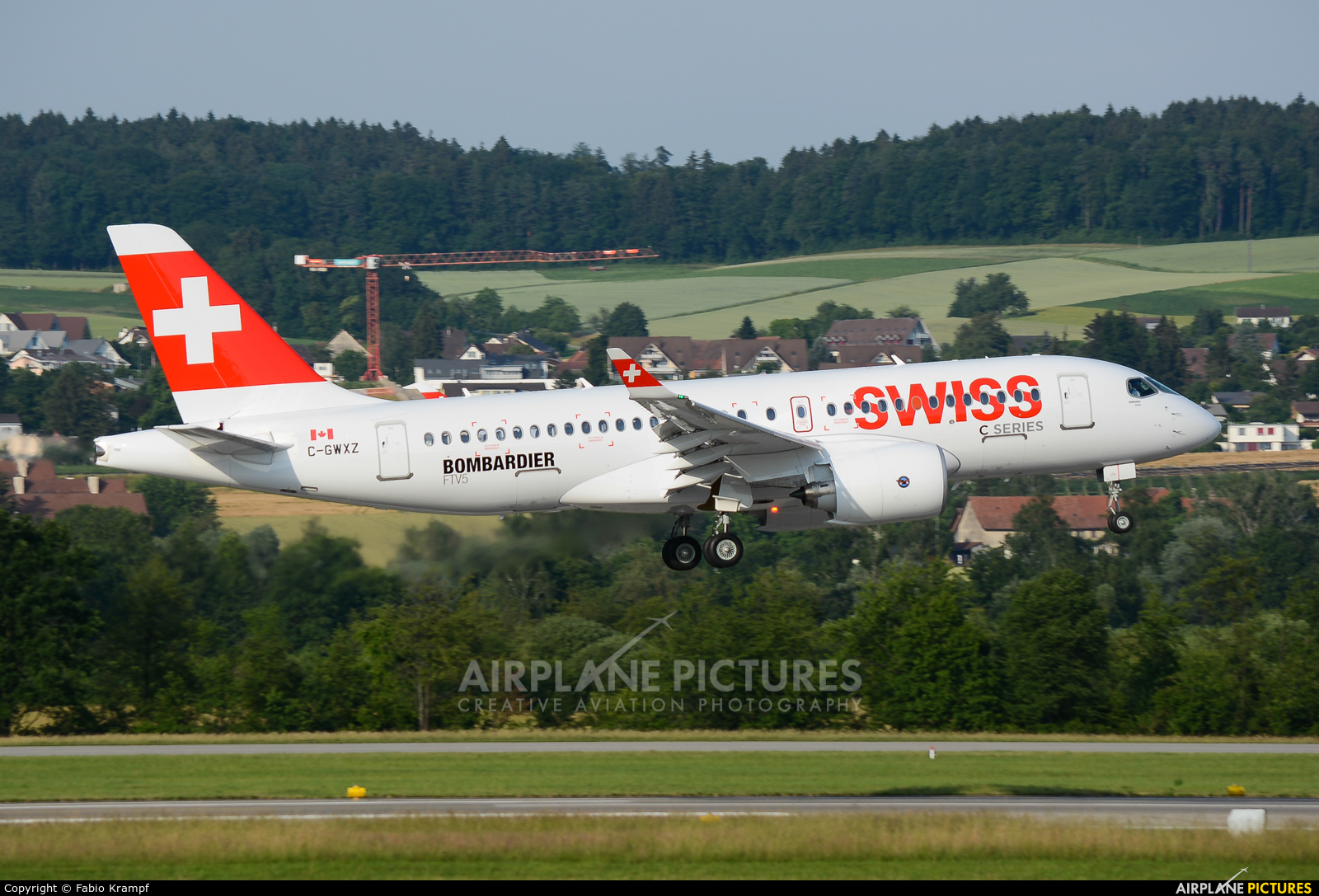 Swiss C-GWXZ aircraft at Zurich