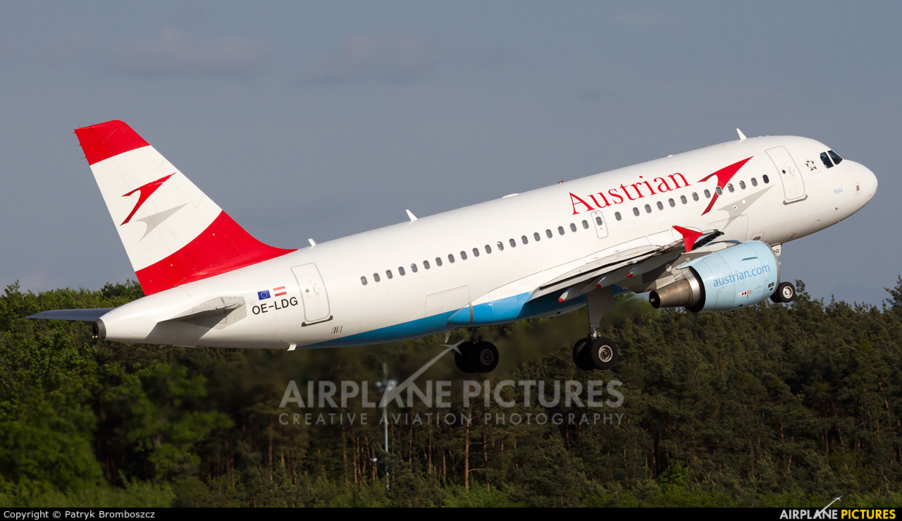 Austrian Airlines/Arrows/Tyrolean OE-LDG aircraft at Frankfurt