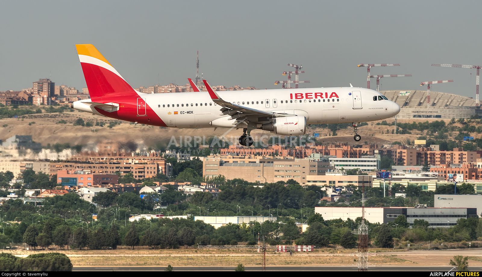Iberia EC-MDK aircraft at Madrid - Barajas
