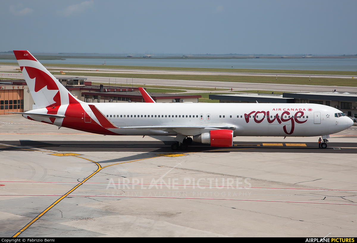 Air Canada Rouge C-FMWP aircraft at Venice - Marco Polo