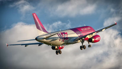 HA-LPN - Wizz Air Airbus A320
