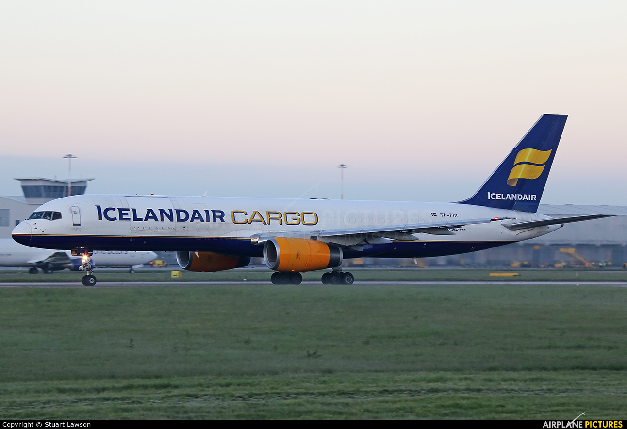 Icelandair Cargo TF-FIH aircraft at East Midlands