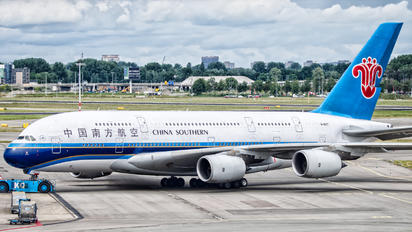 B-6137 - China Southern Airlines Airbus A380