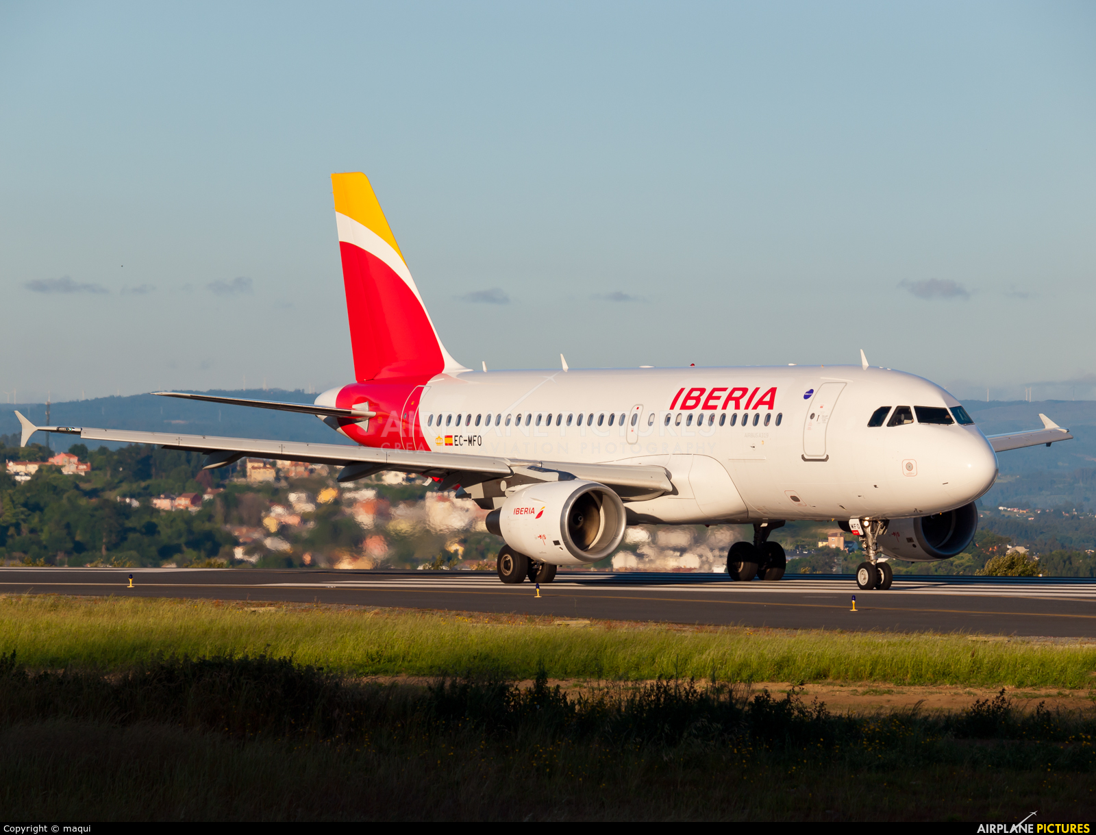 Iberia EC-MFO aircraft at La Coruña