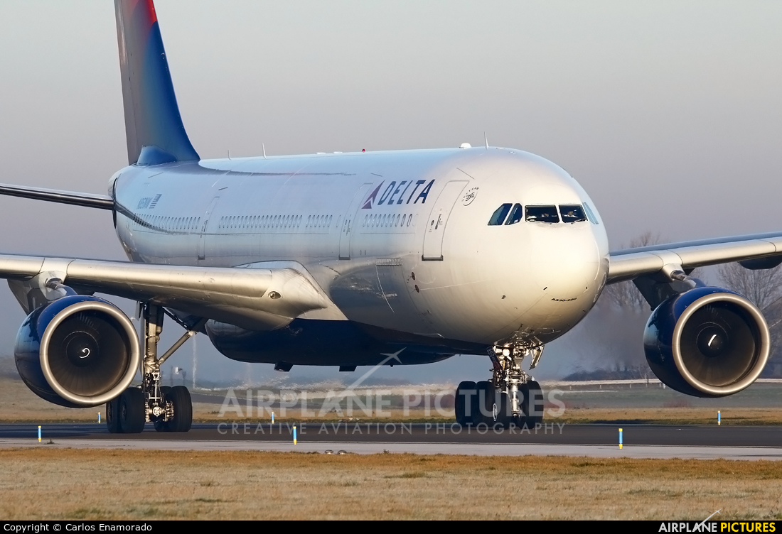 Delta Air Lines N851NW aircraft at Amsterdam - Schiphol