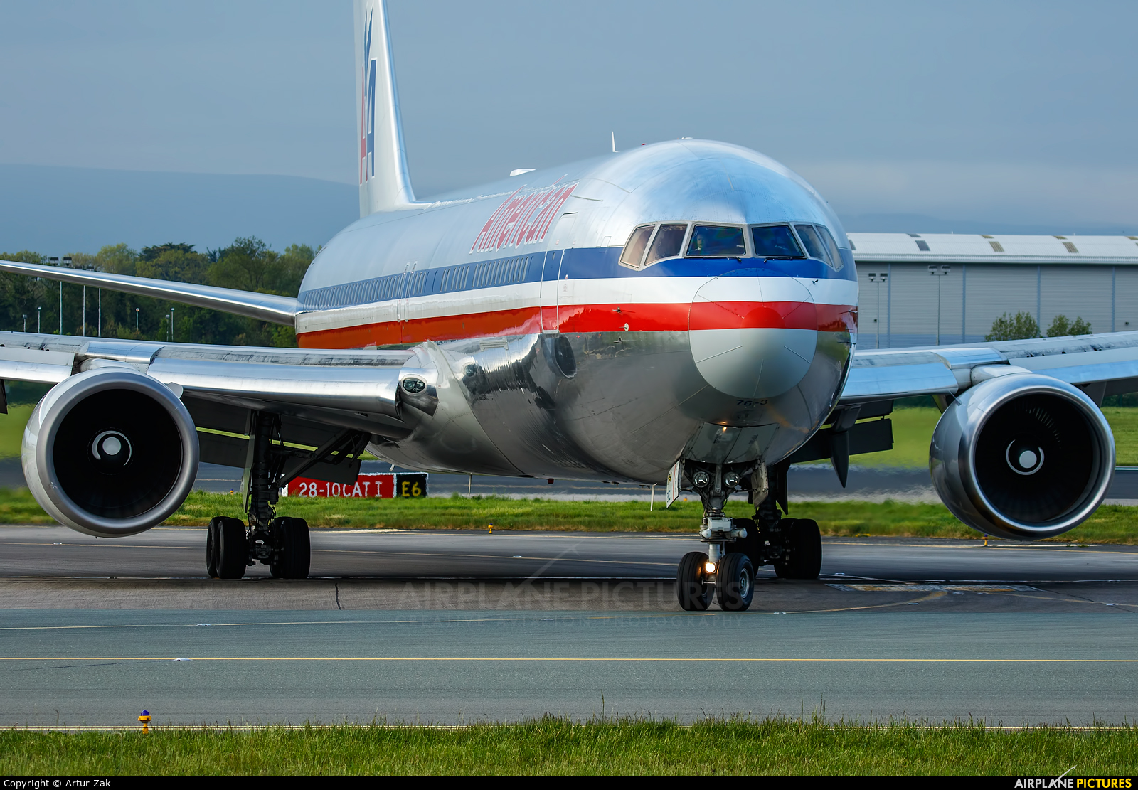 American Airlines N363AA aircraft at Dublin