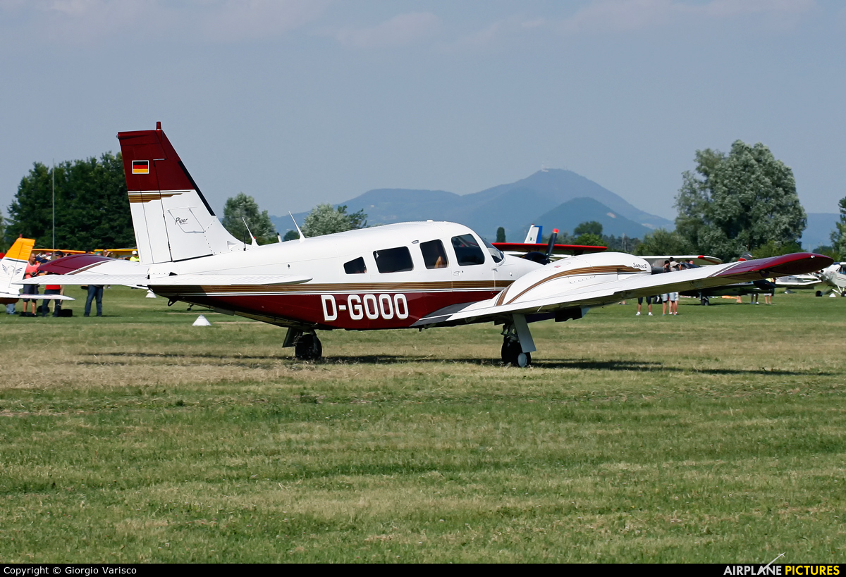Private D-GOOO aircraft at Montagnana