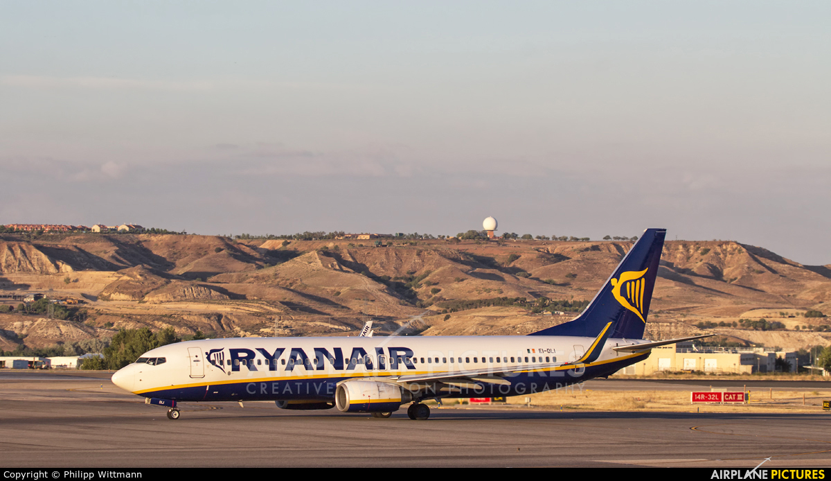 Ryanair EI-DLI aircraft at Madrid - Barajas