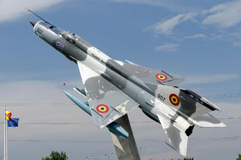 807 - Romania - Air Force Mikoyan-Gurevich MiG-21MF