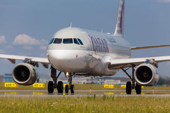 A7-AHY - Qatar Airways Airbus A320