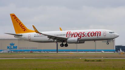 TC-IZC - Pegasus Boeing 737-800