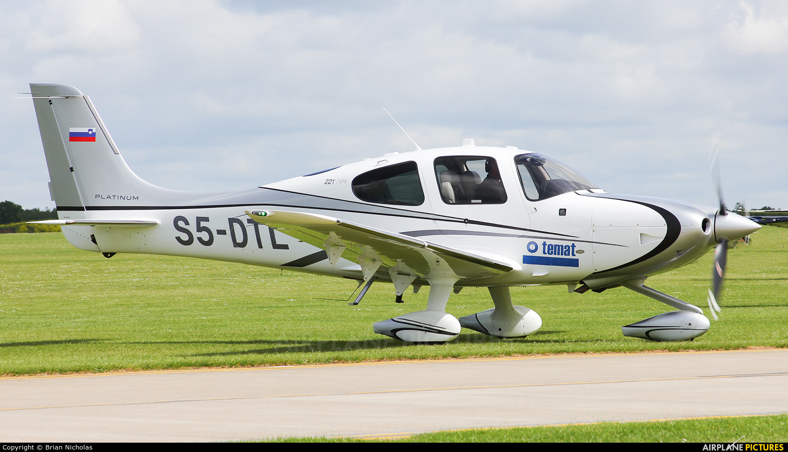 Private S5-DTL aircraft at Northampton / Sywell