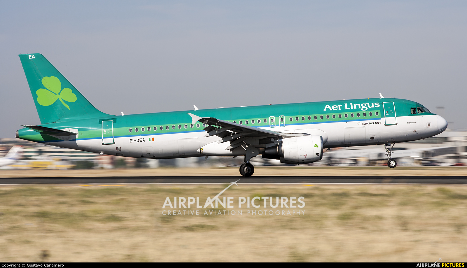 Aer Lingus EI-DEA aircraft at Madrid - Barajas