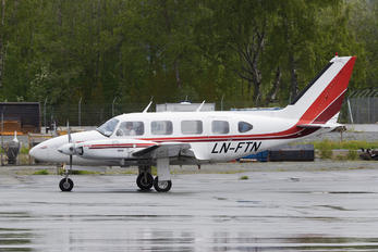 LN-FTN - Fly Taxi Nord Piper PA-31 Navajo (all models)