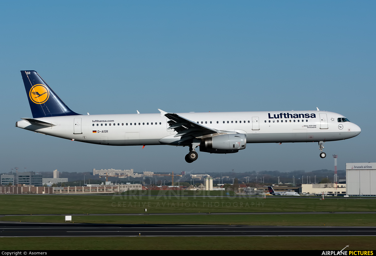 Lufthansa D-AISR aircraft at Brussels - Zaventem