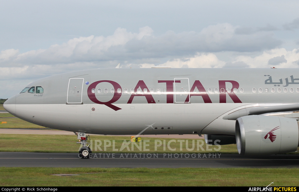 Qatar Airways A7-ACB aircraft at Manchester