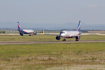 VQ-BSE - Aeroflot Airbus A320