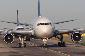 N191DN - Delta Air Lines Boeing 767-300ER